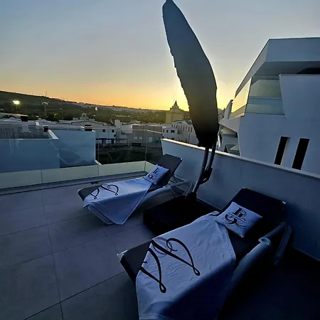 J&j Luxury Apartament *